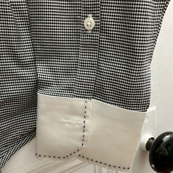 Button down ladies - Picture 5 of 6